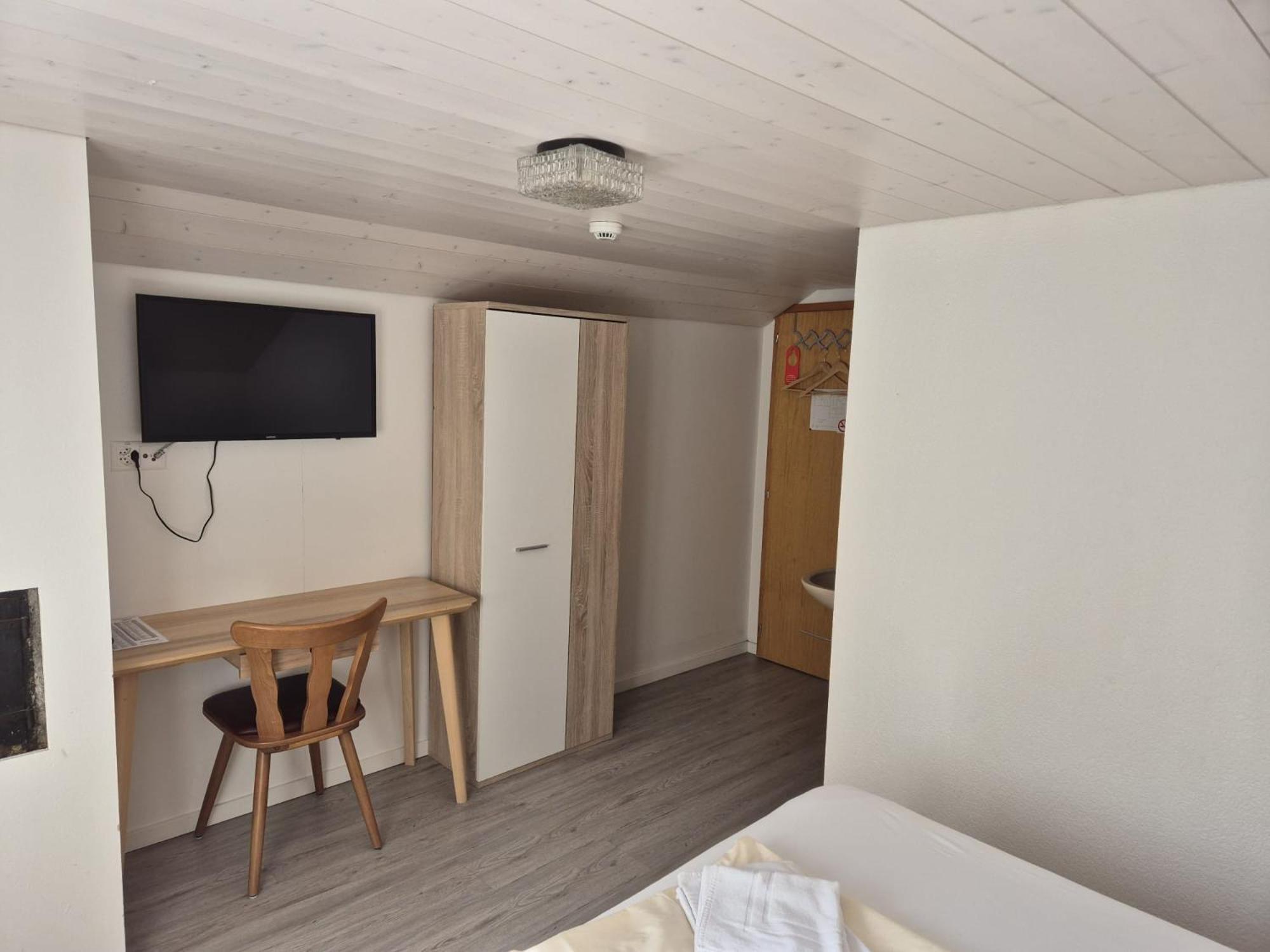 Hirschen 3*