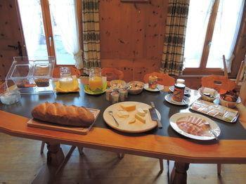 Hirschen Hotel 3*
